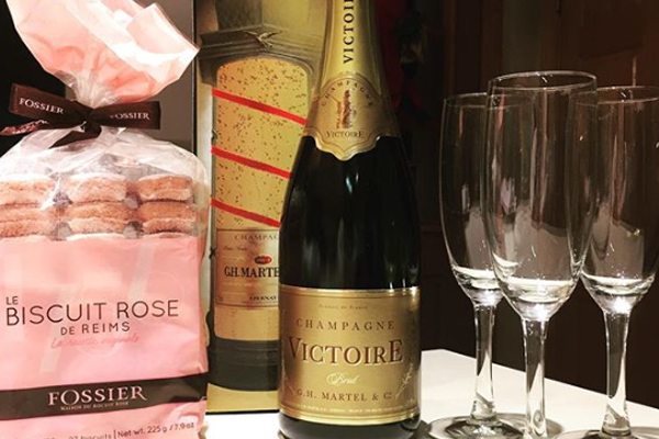 Champagne Victoire Cuvée Prestige.